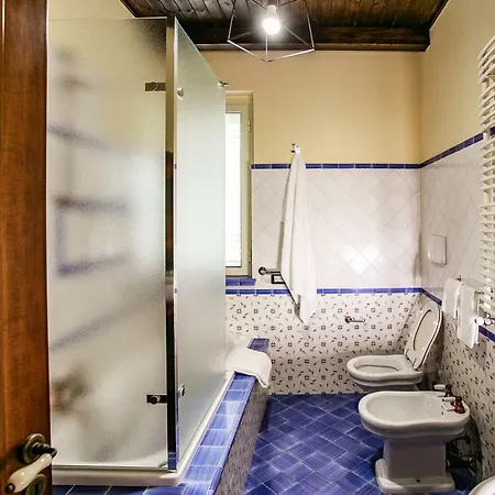 Scirocco House 4* Оливери