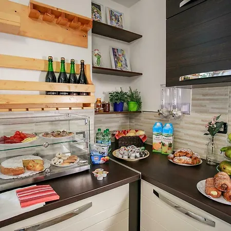 Scirocco House Oda ve Kahvaltı Oliveri