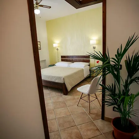 Bed & Breakfast Scirocco House Oliveri