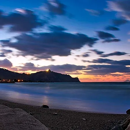 Scirocco House Oliveri
