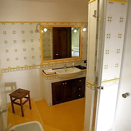 Bed & Breakfast Scirocco House