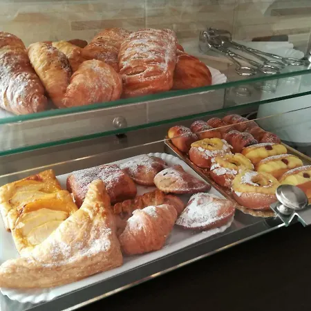 Bed & Breakfast Scirocco House