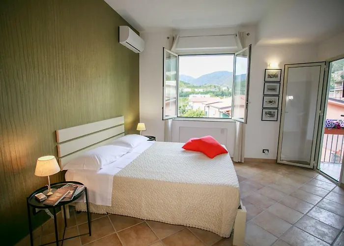 Alojamento de Acomodação e Pequeno-almoço Scirocco House 3*